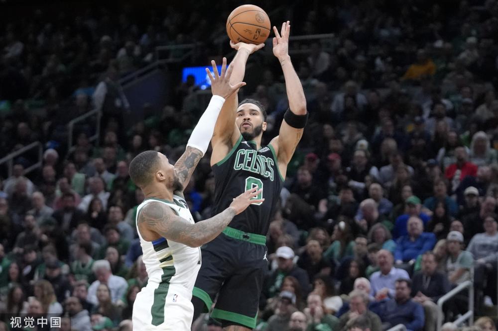 与禁区内的 与禁区内的